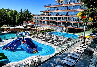 Незабравима почивка в Златни пясъци: All Inclusive и аквапарк в хотел Градина