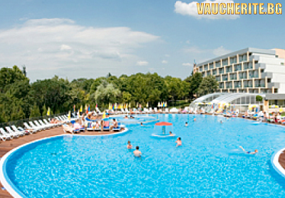 Нощувка на база All inclusive plus + ползване на Аквапарк Аквамания от хотел Примасол Ралица Супериор Акваклуб, Албена 