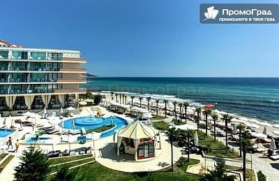 Нощувка на човек с изхранване all inclusive в Sandy Bay хотел, Елените