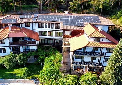 Нощувка със закуска и вечеря в Ековила Маунтин Вю, Девин