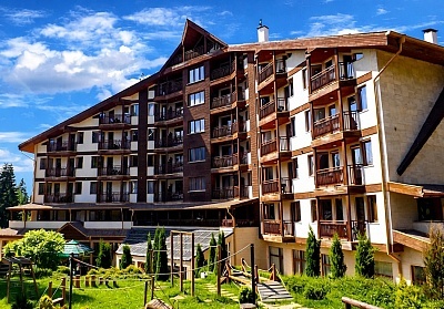 Нощувка в хотел Айсберг, разположен в центъра на курорта Боровец