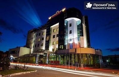 Нощувка с полупансион в Diplomat Plaza, Луковит