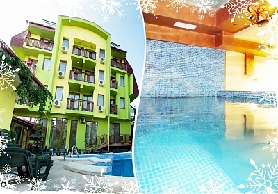 Нощувка със закуска, басейн и релакс в хотел Грийн, Хисаря