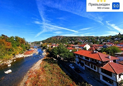 Нощувка със закуска в Семеен хотел Вароша 2003, Ловеч