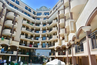 2+ нощувки на човек на база All Inclusive + басейн от Голдън Рейнбоу Вип Резиденс, Слънчев бряг