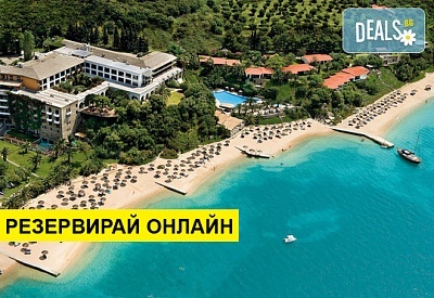 5+ нощувки на човек на база Закуска, Закуска и вечеря в Eagles Palace Hotel 5*, Уранополис, Халкидики