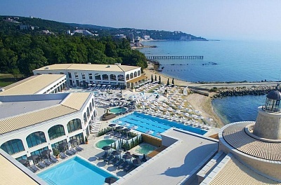 7 нощувки на човек на Ultra All Inclusive с вътрешен басейн в хотел Астор Гардън, Св.св. Константин и Елена /01.10.2023 г. - 31.10.2023 г./