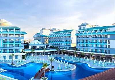 Нова Година в Анталия: Полет от София или Пловдив + 4 нощувки Ultra All Inclusive