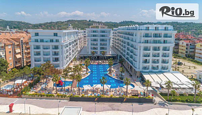 Нова година в Grand Blue Fafa Resort 5*, Гоалем, Албания със закуска и вечеря