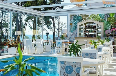 Нова Година в Халкидики! Хотел SECRET PARADISE 4* за ТРИ нощувки на човек със закуски /30.12.2023 г. - 02.01.2024 г./