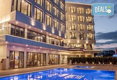 Нова година 2020 в Hampton by Hilton 4* в Гелиболу, Турция, с Глобус Холидейс! 3 нощувки, 3 закуски и 2 вечери, Новогодишна вечеря, собствен транспорт