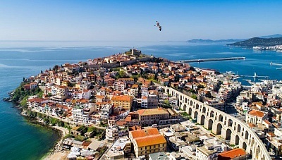 Нова година в Кавала, Гърция! 2 нощувки със закуски в Hotel Nefeli + водач, автобусен транспорт и панорамна обиколка на града, от Комфорт Травел