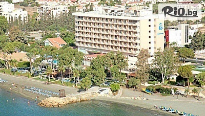 Нова година в Лимасол, Кипър! 3 нощувки със закуски в Poseidonia Beach Hotel 4* + самолетен билет, летищни такси, от Солвекс