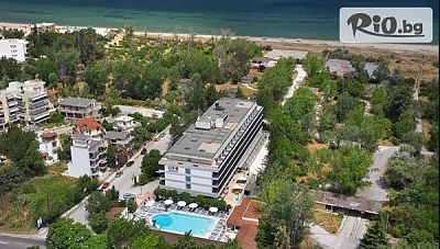 Нова Година в Солун! 2 или 3 нощувки със закуски и вечери в Hotel Sun Beach 4* със собствен транспорт, от Солвекс