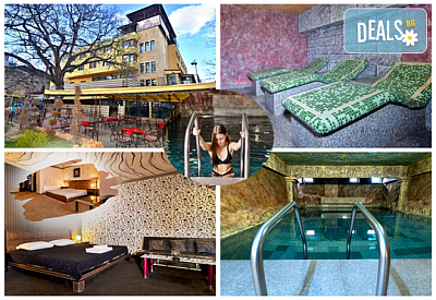 Нова година във Велинград: Празнична вечеря, минерален басейн, джакузи и още много!