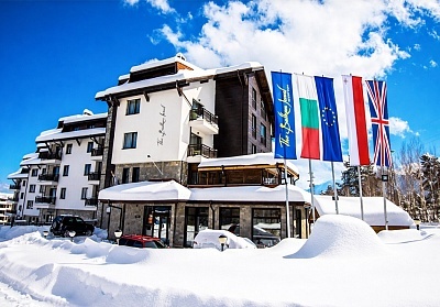 Отдих в Балканско Бижу апартхотел край Банско с вътрешен басейн и закуска