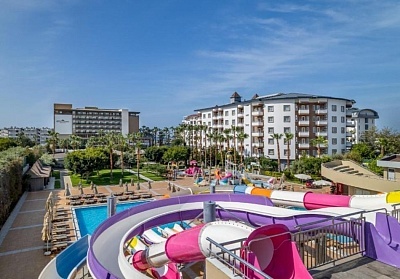 На първа линия в Алания, Турция: 7 нощувки и Ultra All Inclusive в ROYAL GARDEN BEACH HOTEL 5*