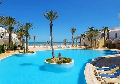 На първа линия на о-в Джерба в DAR JERBA NARJESS 4*, Тунис. Чартърен полет от София + 7 нощувки на човек на база All Inclusive!