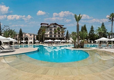 На Първа линия в EUPHORIA BARBAROSS BEACH RESORT 4*, Сиде, Турция. Чартърен полет от София + 7 нощувки на човек на база Ultra All Inclusive!