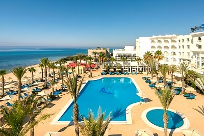На първа линия в Хамамет, Тунис: Почивка в Radisson Blu 5* с полет от София и All Inclusive