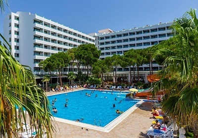 На първа линия в HOTEL GRAND EFE 4*, Йоздере, Кушадасъ, Турция! Чартърен полет от София + 7 нощувки на човек на база All Inclusive!
