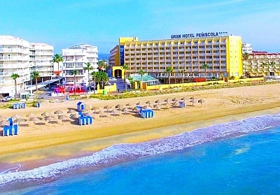 На първа линия в Коста Азахар, Испания: Самолетен билет и 7 нощувки в Gran Hotel Peniscola 4*