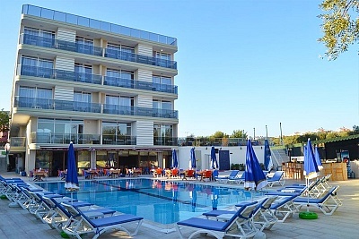  На ПЪРВА линия в Кушадасъ, Турция! 5 нощувки на човек на бза All inclusive + басейн в хотел Белмаре**** 