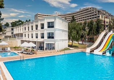 На първа линия в MAYA WORLD HOTEL DIDYMA 4*, Дидим, Турция! Чартърен полет от София + 7 нощувки на човек на база ALL INCLUSIVE