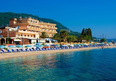  На първа линия в Potamaki Beach Hotel, Беницес, о. Корфу, Гърция! 2+ нощувки на човек със закуски + басейн 