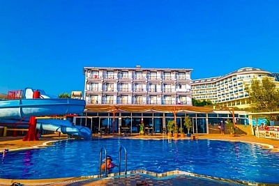 На първа линия в Сиде: Чартърен полет от София и All Inclusive в Турция