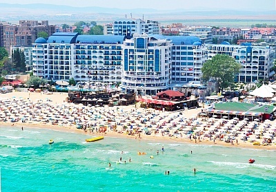 На първа линия в Слънчев бряг! Нощувка на човек на база All Inclusive Light + басейн в комплекс Чайка Ризорт ****. Дете до 12г. - БЕЗПЛАТНО!