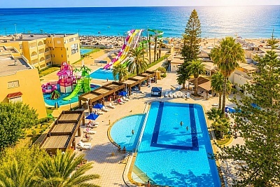 На първа линия в Сус, Тунис - хотел LE SOLEIL ABOU SOFIANE 4* с All inclusive и полет от София