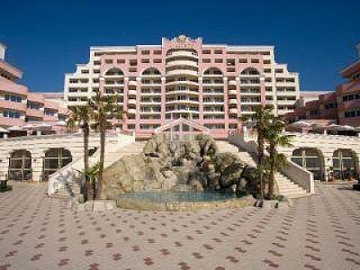 На първа линия в ТОП хотел, Ultra All Inclusive с плаж след 16.09 в Хотел Маджестик, Сл. бряг