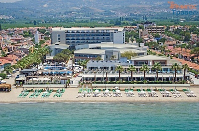 На първа линия на Ултра Ол Инклузив в Кушадасъ - хотел Palm Wings Beach Resort, със собствен транспорт