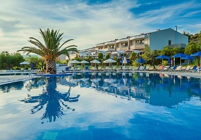 На първа линия в Xenios Anastasia Resort & Spa 5*, Касандра! 5+ нощувки на човек със закуски и вечери + басейн в Гърция