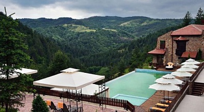 ПЕТЗВЕЗДНА НОВА ГОДИНА в Aurora Resort &amp; SPA Hotel 5*, Берово, Македония! 3 нощувки със закуски и вечери /едната Празнична Новогодишна вечеря/ на човек в двойна стая за 471лв.! 