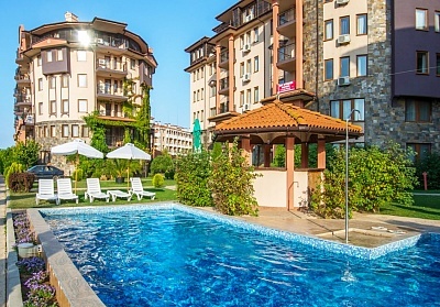 На 50м. от плажа в Царево! Нощувка на човек на база All Inclusive + 3 басейна и анимация + чадър и шезлонг на плажа от хотел Саут Бийч****. ДЕТЕ до 11.99г. БЕЗПЛАТНО