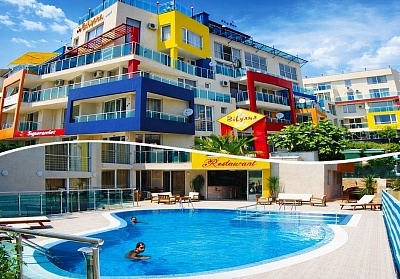 Почивка в Свети Влас: Нощувка в Биляна Сън Хоумс със закрит плувен басейн и джакузи