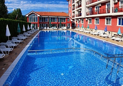 Почивка в Балнеохотел Тинтява, Вършец с вътрешен минерален басейн и релакс зона