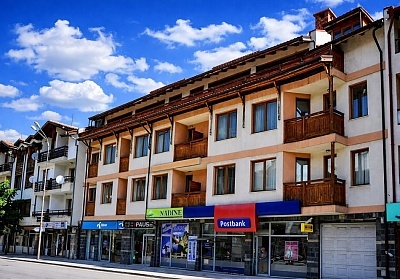 Почивка в Банско до края на септември в Семеен хотел Лили