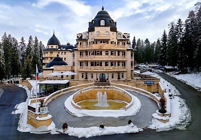 Почивка в Боровец: хотел Феста Уинтър Палас с басейн и релакс зона