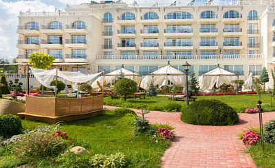 Почивка на брега на северното черноморие, хотел Therma Palace 5* - 5 или 7 нощувки на база All Inclusive за 378 лева на човек