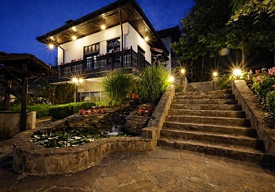 Почивка до Габрово: 2+ нощувки в Семеен хотел 