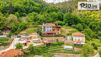 Почивка в Хаджиевата къща, с. Лъка край Смолян, самостоятелна къща за 12 души