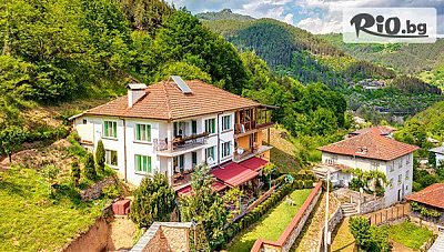 Почивка в Хаджиевата къща, Лъка до Смолян с механа и барбекю