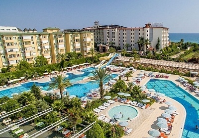  Почивка в HEDEF RESORT &amp; SPA 5*, Алания, Турция, на 70м. от плажа. Полет от София + 7 нощувки на човек на база Ultra All Inclusive! 