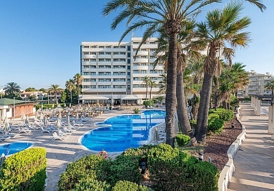  Почивка в Hotel Marfil Playa 4*, Майорка, Испания. Самолетен билет от София + 7 нощувки на човек със закуски и вечери. Възможност за допълнителни екскурзии. 