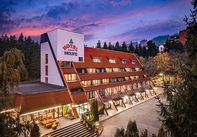 Почивка в хотел Мура, Боровец: Нощувка със закуска и безплатно за дете до 12г.