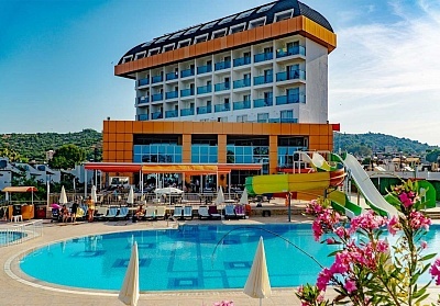 Почивка в хотел Throne Beach Resort & Spa 5*, Сиде, Турция! Автобусен транспорт + 7 нощувки на база All Inclusive на човек + басейни. Дете до 11.99г. безплатно!