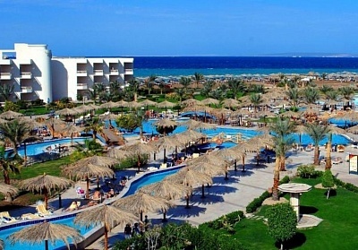Почивка в HURGHADA LONG BEACH RESORT 4*, Хургада, Египет! Чартърен полет от София + 7 нощувки на човек на база All Inclusive!